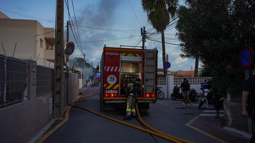 Vídeo. Alarma por un incendio en Puig d’en Valls