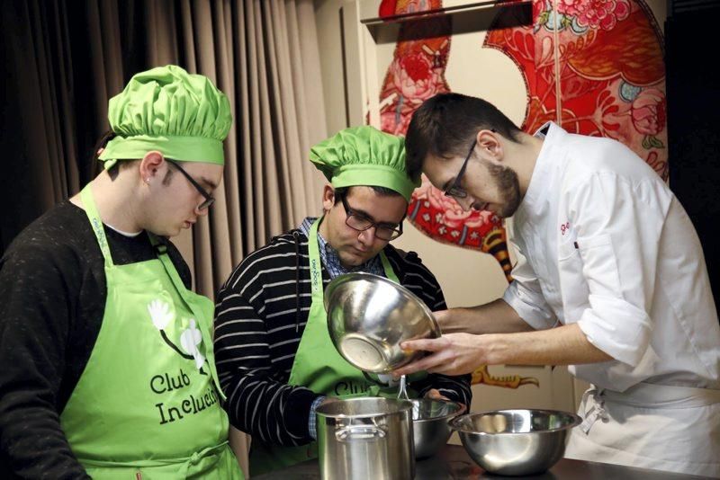 Ocho alumnos de ATADES comienzan su formación como chefs