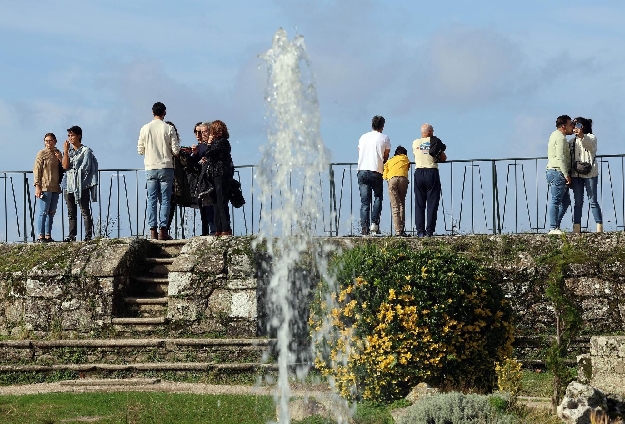 Los vigueses "hacen la fotosíntesis" antes de la llegada de la lluvia