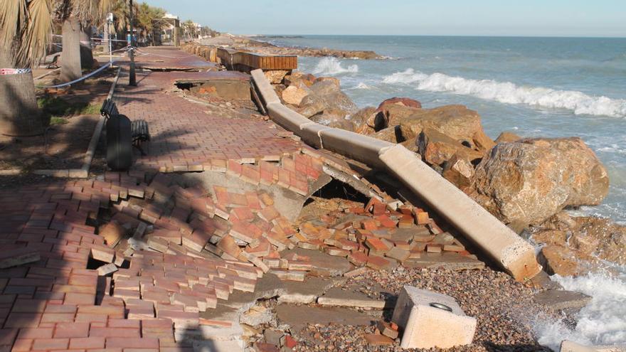 El Ministerio incluye la reparación del paseo marítimo de Almenara en el Plan Litoral