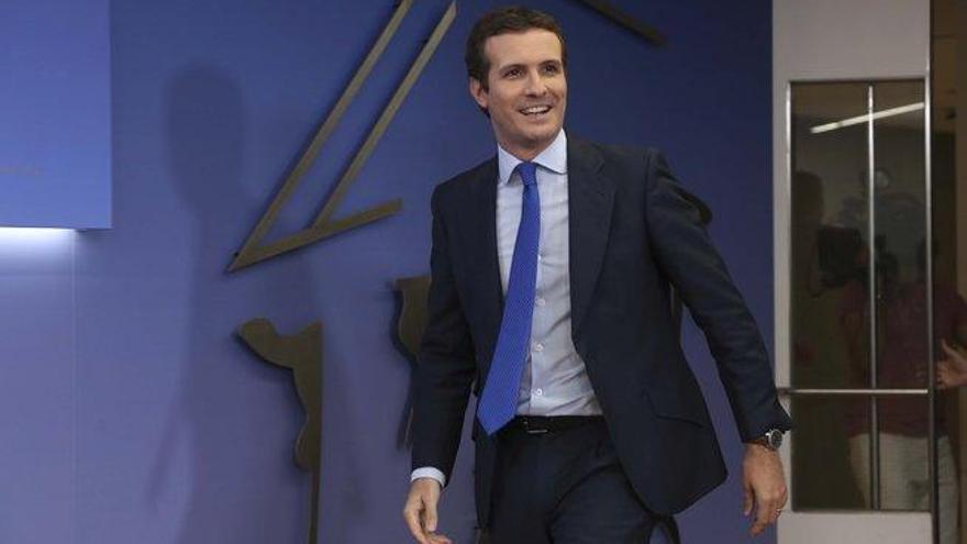 Pablo Casado reorganiza el PP para incorporar a más personas de su confianza