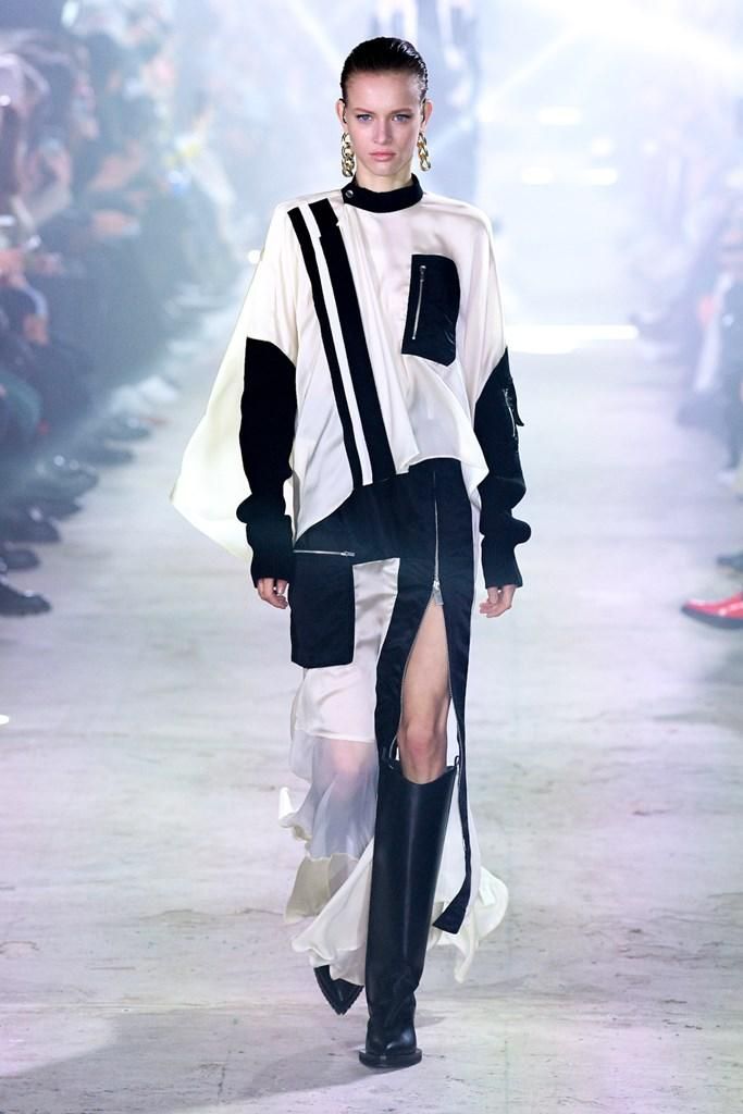 Sacai