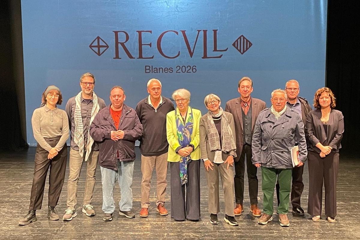 Els guanyadors del premis Recvll de Blanes amb els organitzadors.