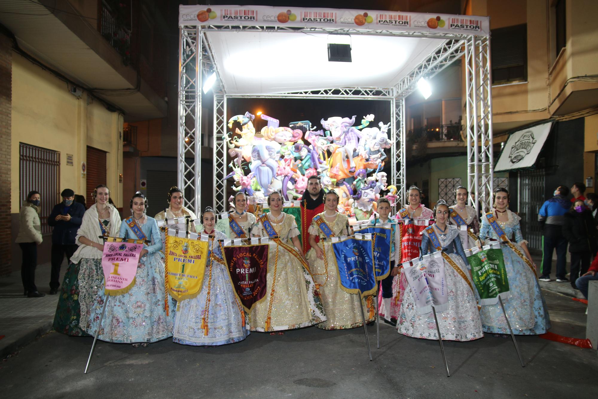 La falla Barri València ha logrado el primer premio de categoría especial infantil.JPG