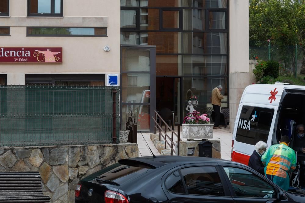 Evacuación de 20 ancianos de Candás por el covid