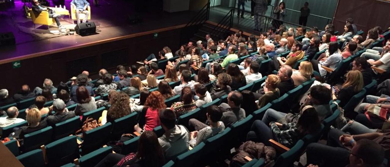 Evento en La Mutant, el espacio teatral del centro cultural Las Naves de València.