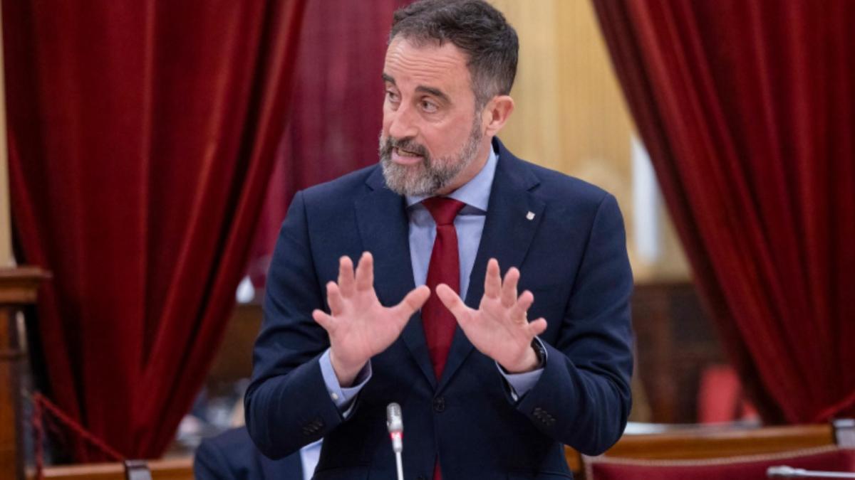 José Luis Mateo, ayer durante la sesión de control al Govern.