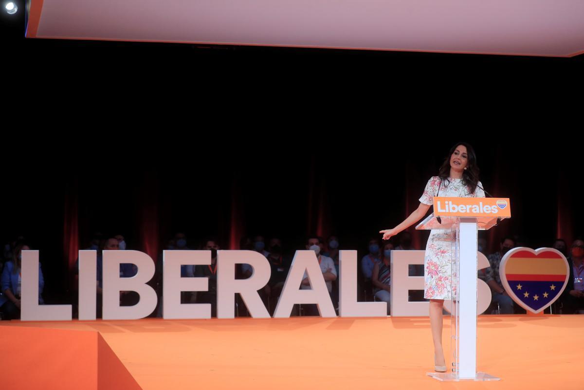 Inés Arrimadas, en una intervención ante los miembros de su partido.