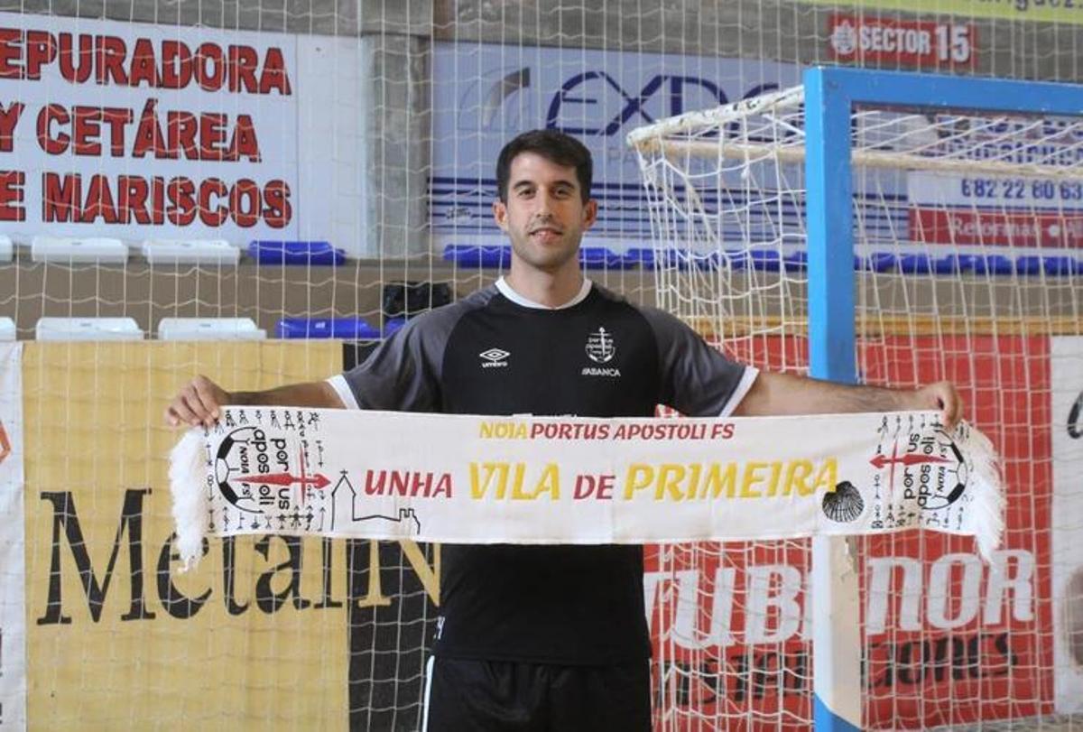 El pívot prieguense, ex del Córdoba Futsal, brilla ahora en las filas del Noia.
