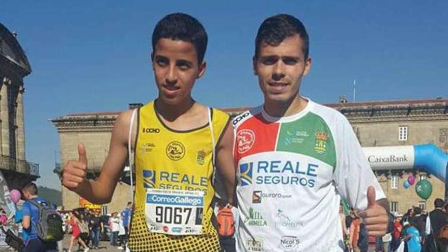 Nabaoui y Costa posan juntos tras la carrera.