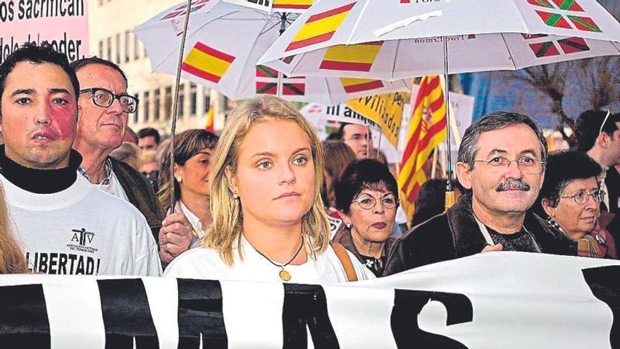 Más libros, más libres