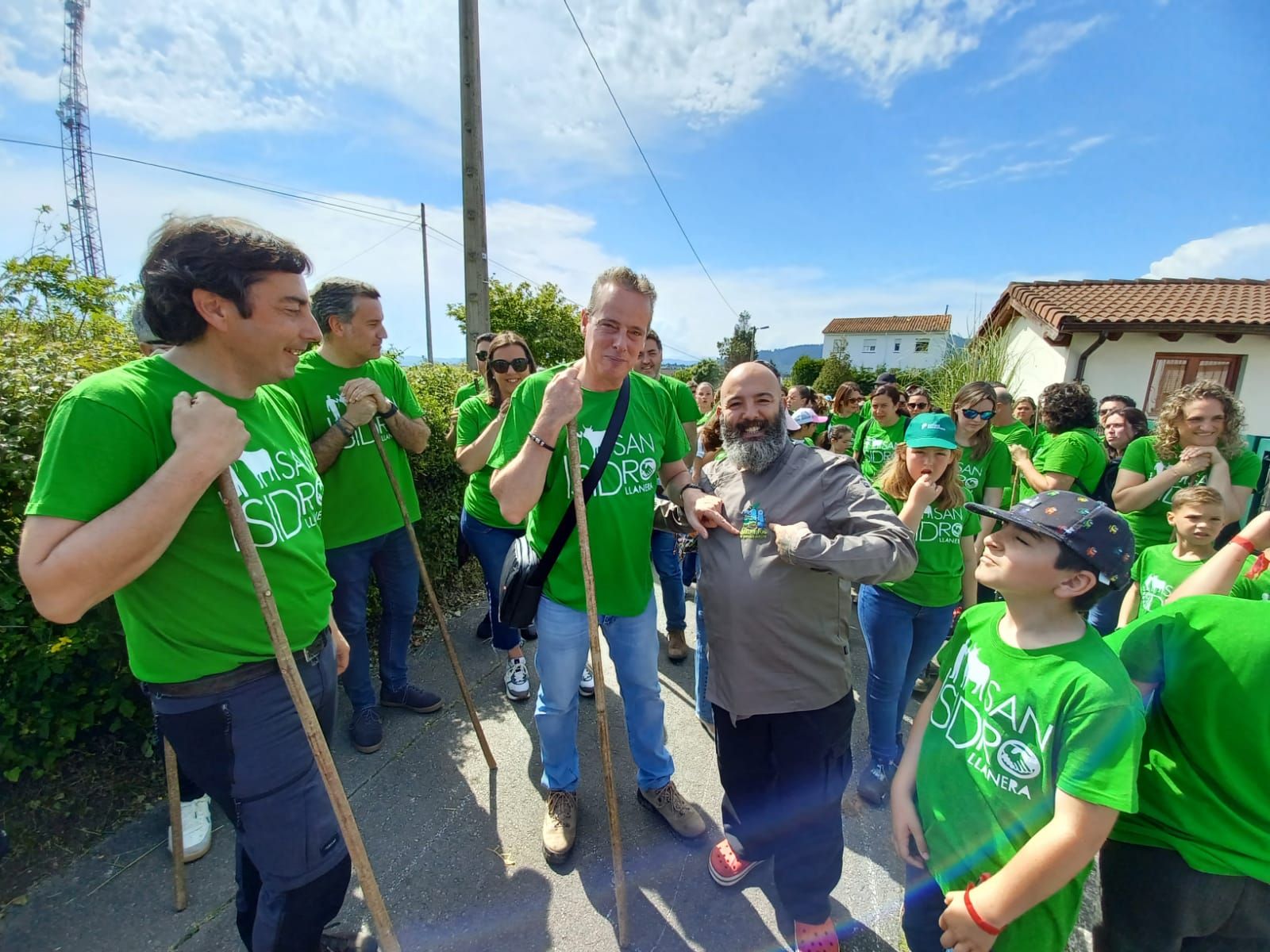 Espectáculo del campo en Llanera: el desfile de San Isidro llena las calles de la mejor tradición ganadera