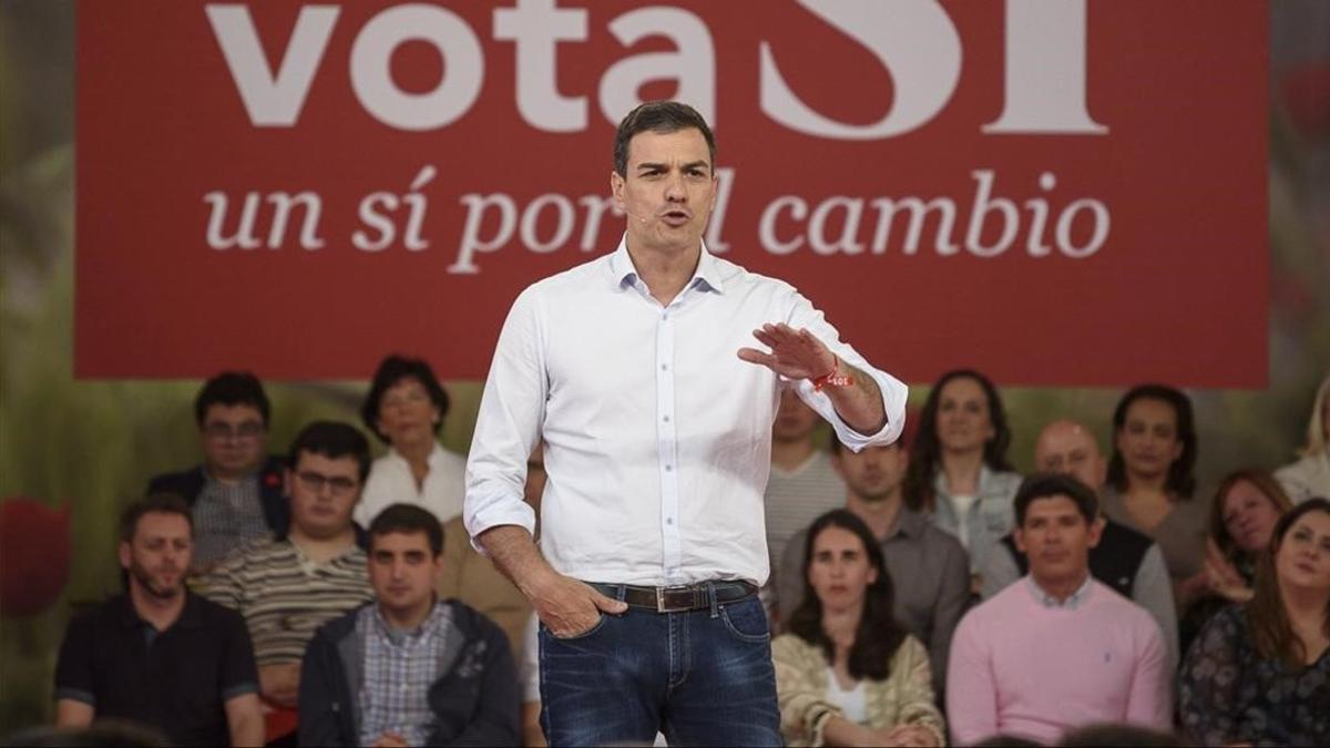 Pedro Sánchez durante su mitin en Durango.