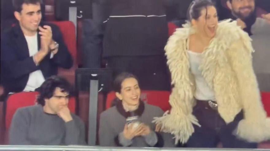 ¡Así ha celebrado Rosalía los goles del FC Barcelona!