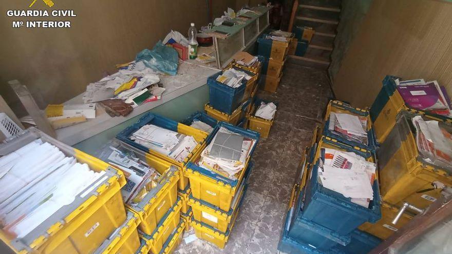 Detienen a un excartero en Biar por la apropiación de más de 20.000 cartas de Alicante
