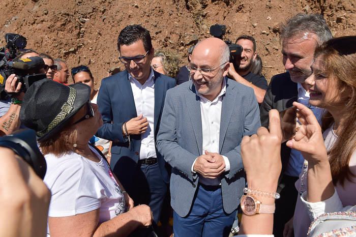 Apertura del primer tramo de la carretera de La ...