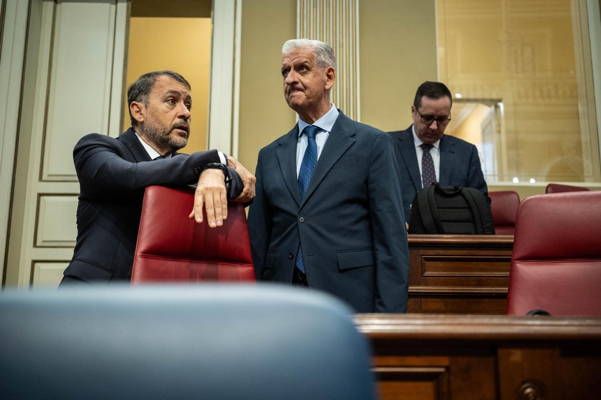 Pleno del Parlamento de Canarias (12.12.09)