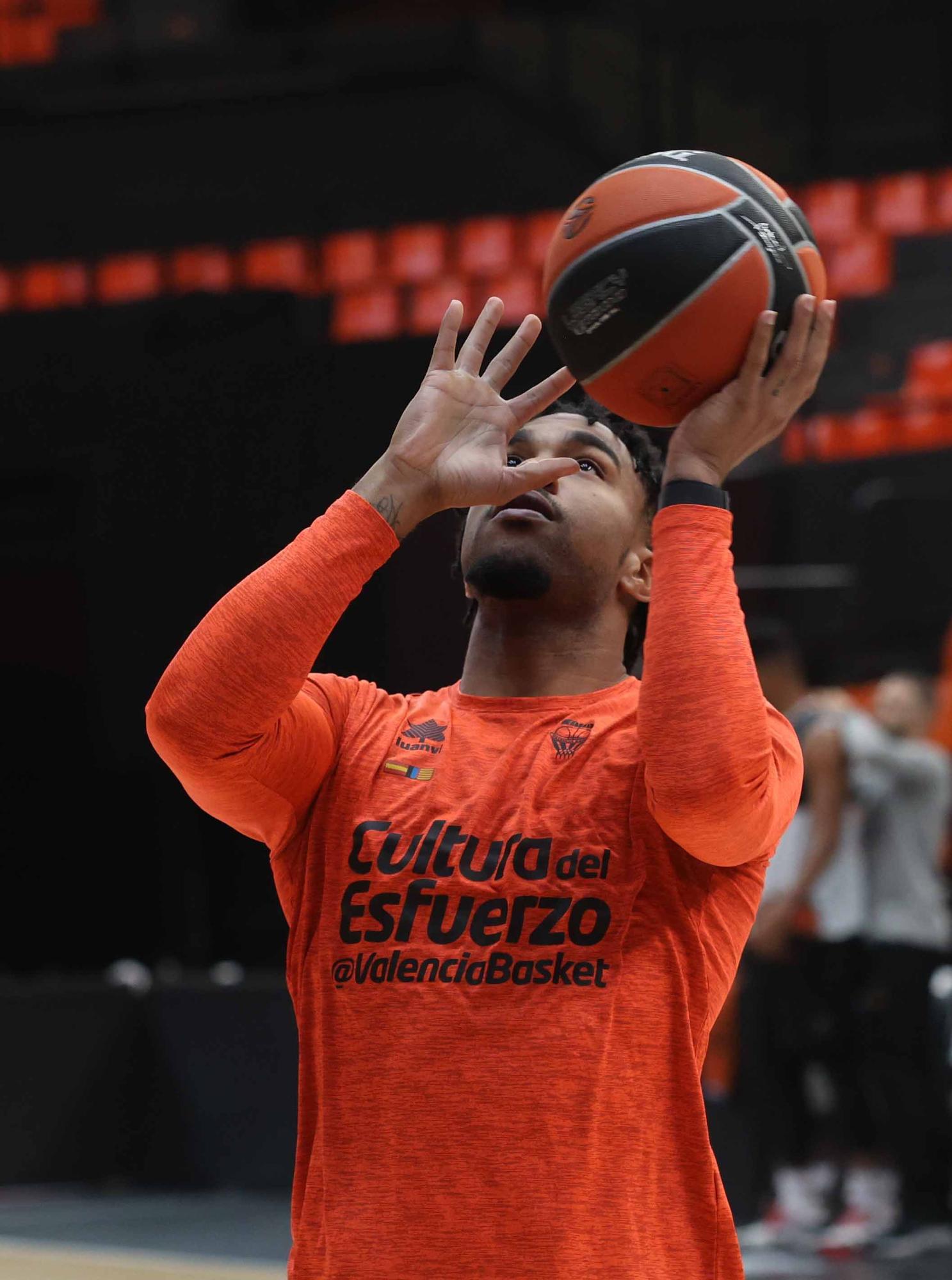 Entrenamiento previo al partido de Euroliga frente al  Meridianbet de Belgrado