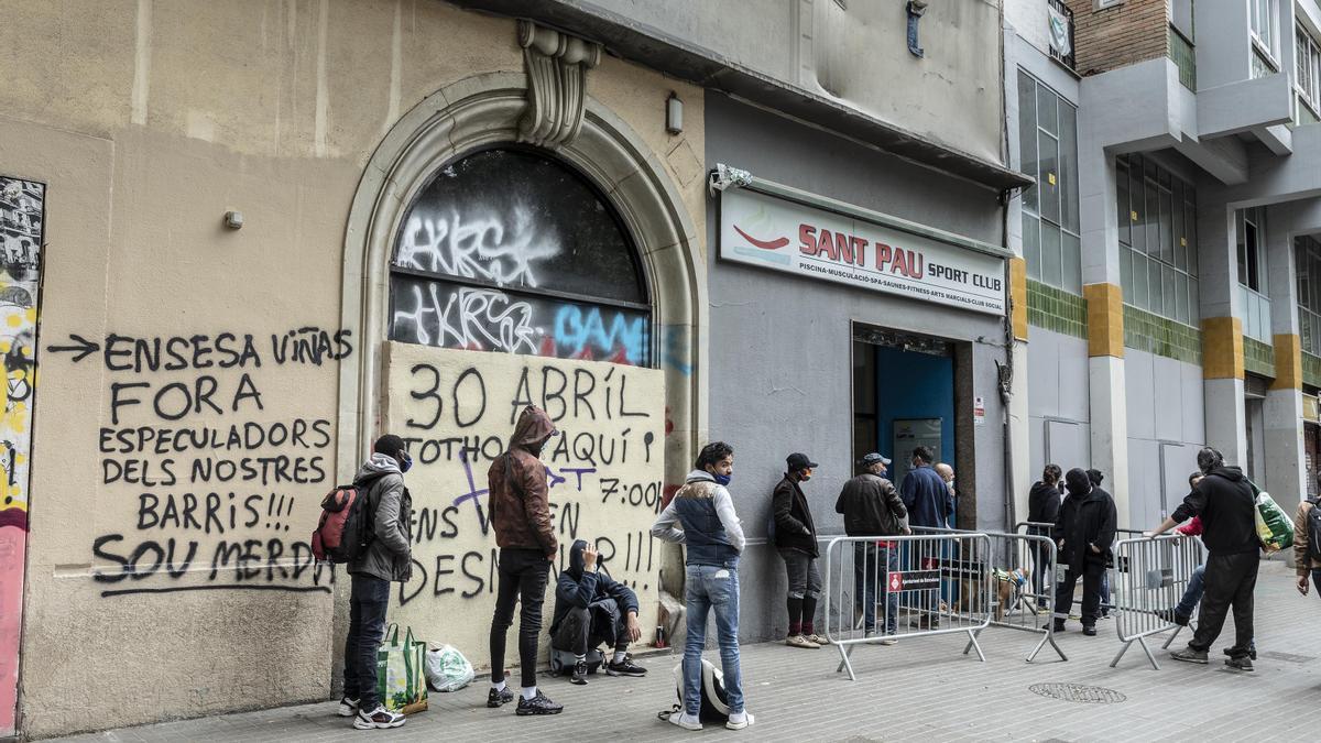 La jueza suspende el desahucio del gimnasio social Sant Pau