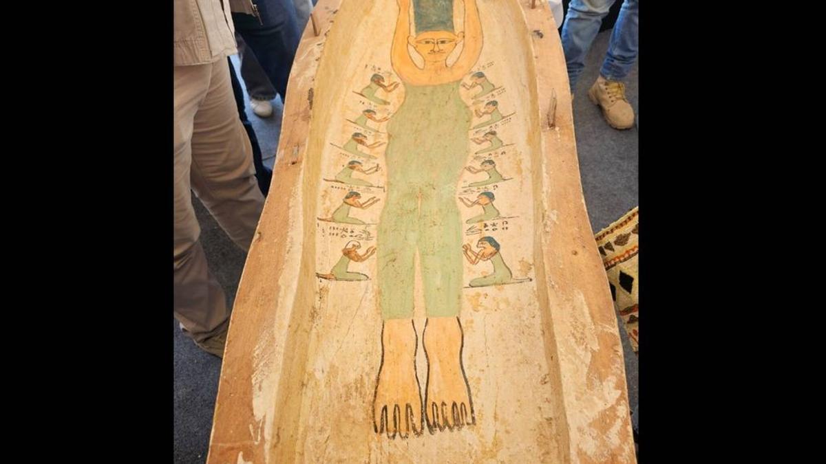 Sarcófago egipcio con parecido a Marge Simpson