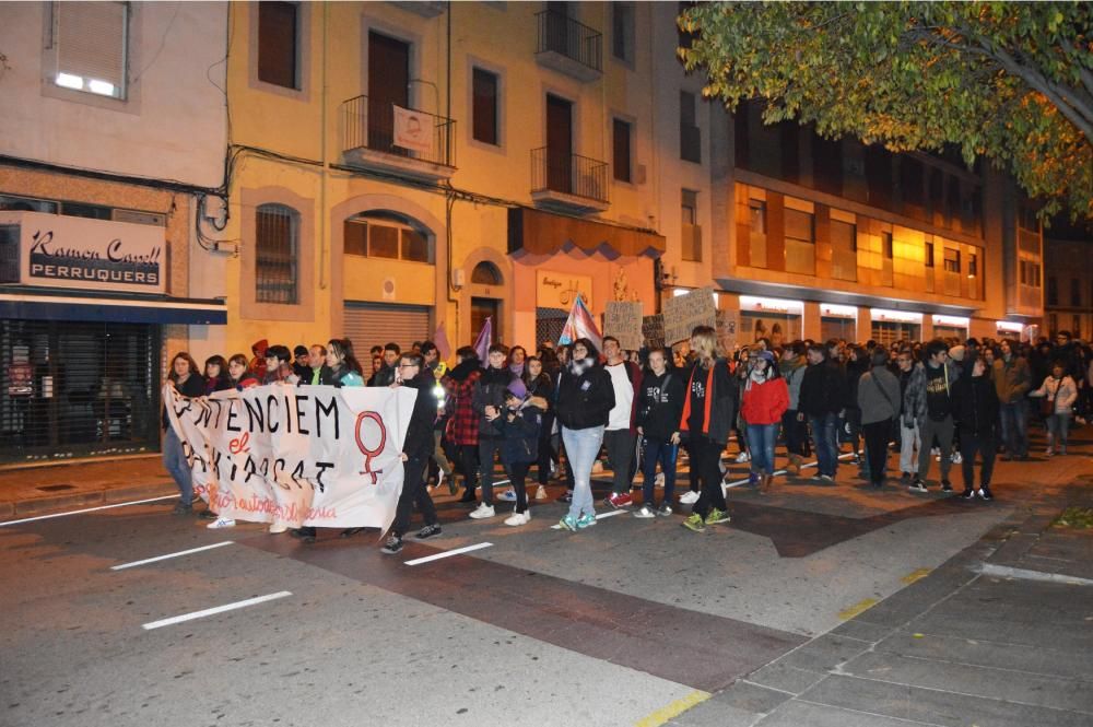 Mig miler de persones es manifesten a Manresa cont