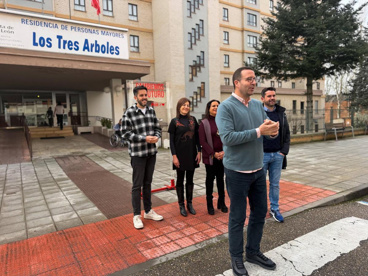 El PSOE de Zamora denuncia que "la Junta de Castilla y León hace negocio con la atención a los mayores en Zamora".