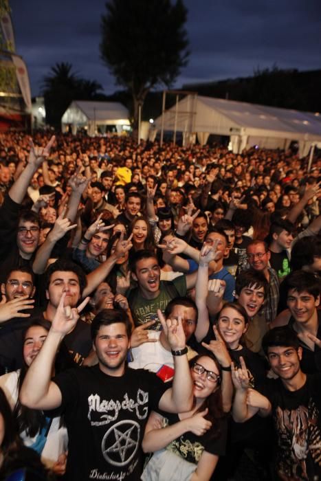 Mägo de Oz durante su concierto en el recinto ferial gijonés.