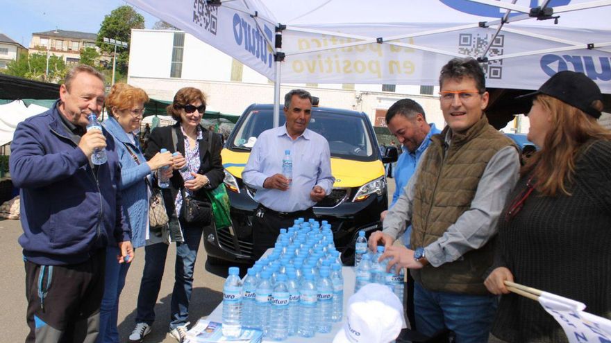 Lunes de mercado electoral en Sanabria