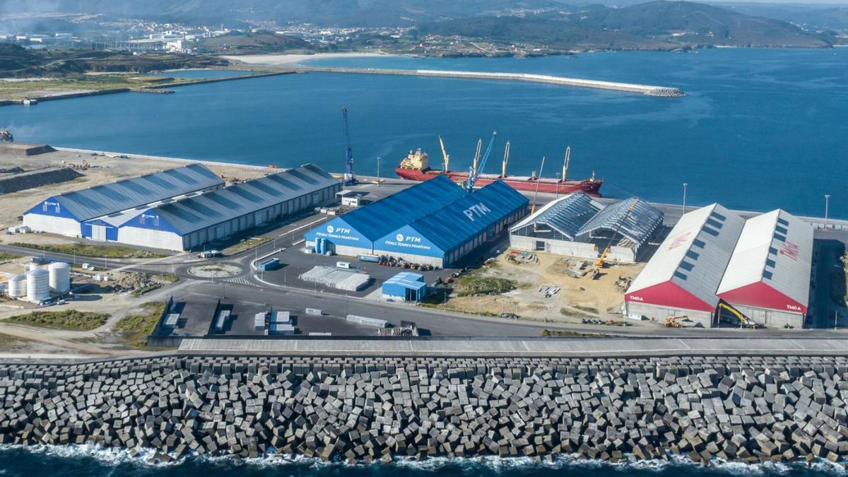 El Puerto de A Coruña inicia el trámite para acoger a sus dos primeras  empresas fabricantes de eólicos marinos en Punta Langosteira - La Opinión  de A Coruña