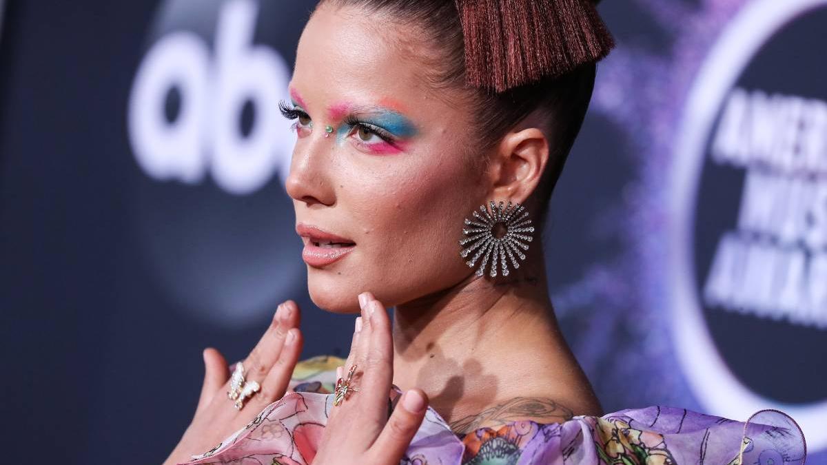 Halsey en una imagen en los 'American Music Awards' de 2019