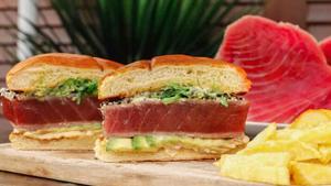 La ’Tuna Turner’, la hamburguesa más audaz de España.