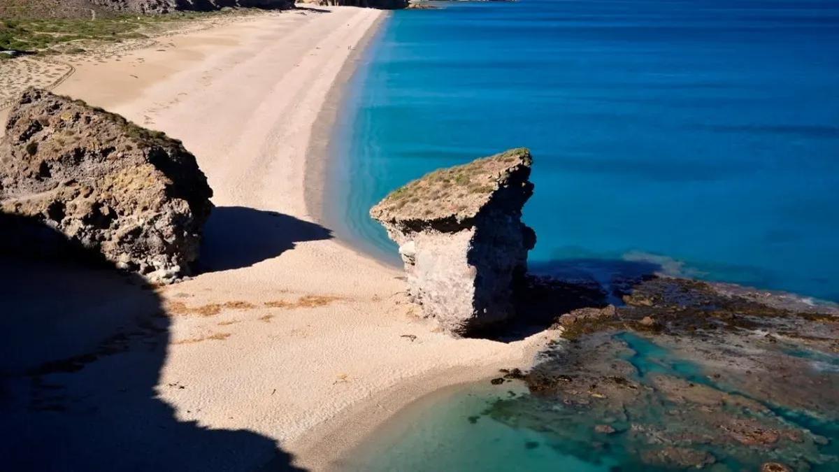 playa muertos almería