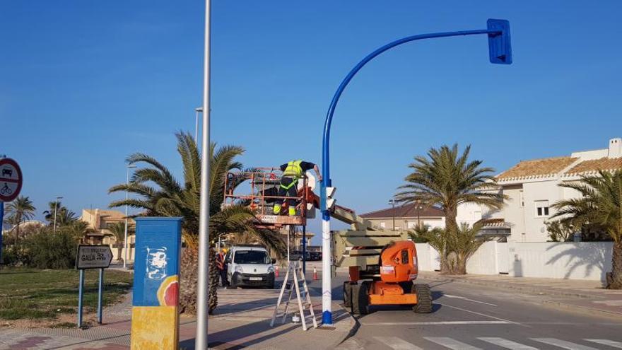 Lavado de cara a la costa con la vista puesta en la Semana Santa