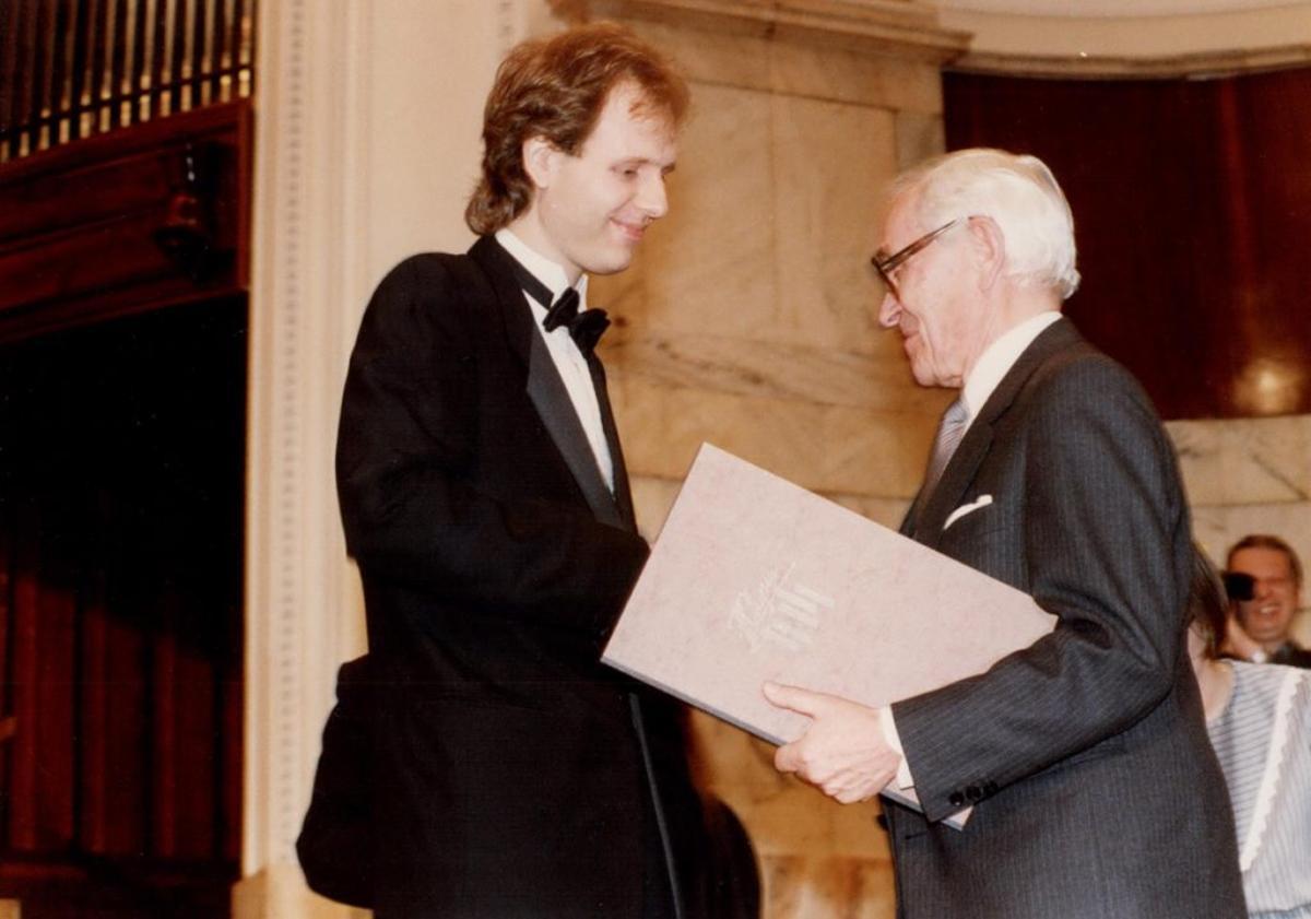 Kevin Kenner, en el Concurso Chopin de Varsovia de 1990 con el presidente del jurado, Jan Ekier