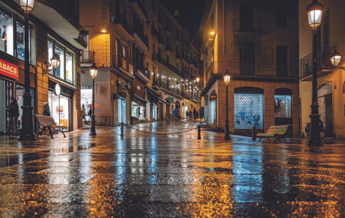 La Plana de l’Om i Sant Miquel en un dia de pluja |