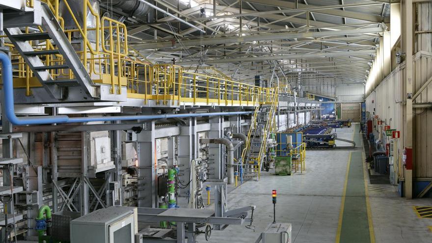 El horno de Saint-Gobain ya está en marcha aunque tardará en empaquetar nueva producción