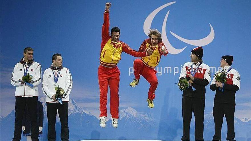 Santacana y el guía aragonés Miguel Galindo logran el oro en descenso