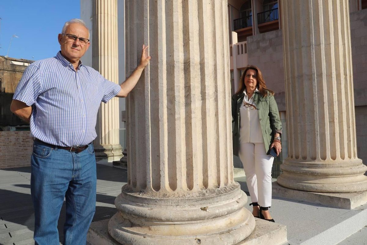 El arqueólogo Juan Murillo y la arquitecta Carmen Chacón explican las claves de la rehabilitación del Templo Romano de Córdoba.