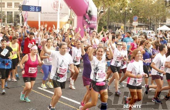 Búscate en la galería de la jornada contra el cáncer en Valencia