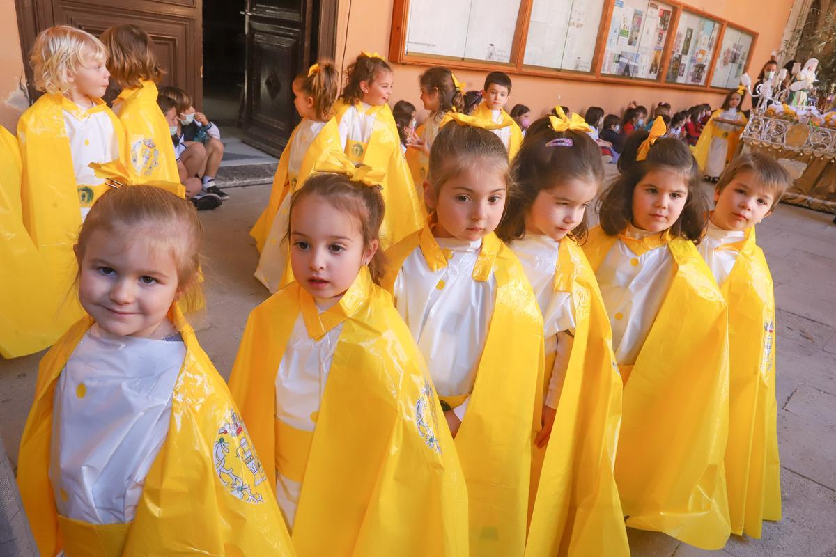 Procesión de los alumnos del colegio Diocesano de Santo Domingo de Orihuela