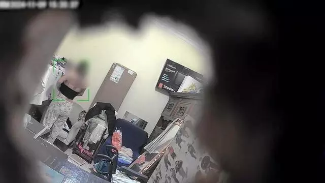 La Guardia Civil ha detenido a un hombre por instalar una cámara para grabar a mujeres desvistiéndose