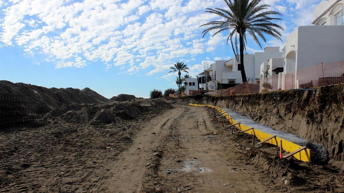 Estepona construirá otro tramo de la Senda Litoral entre Villacana y  la playa del Sol.