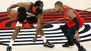 Harden y Lillard, en el partido del pasado sábado entre Portland y Houston.