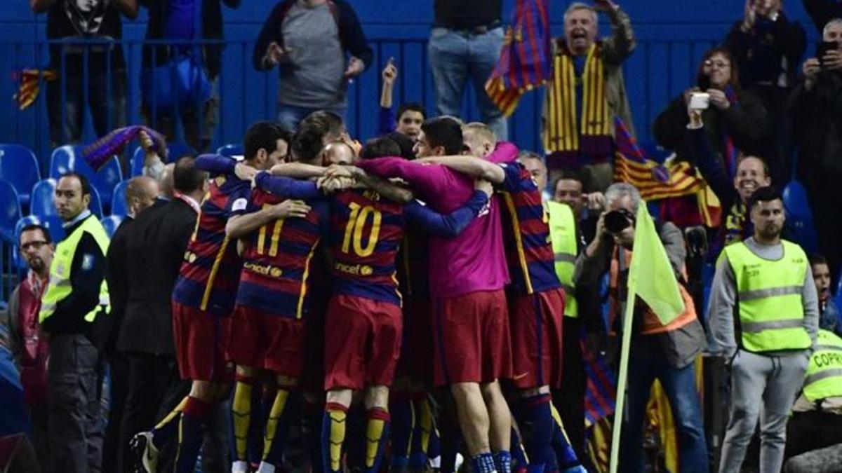 Los jugadores del Barça celebran la Copa