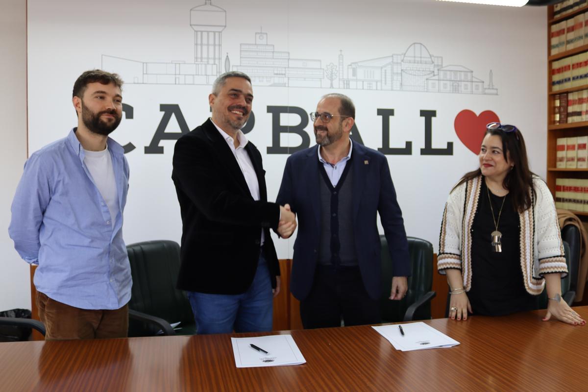 Pola esquerda, Ramón Varela, Daniel Pérez, Henrique Monteagudo e María López-Sande.