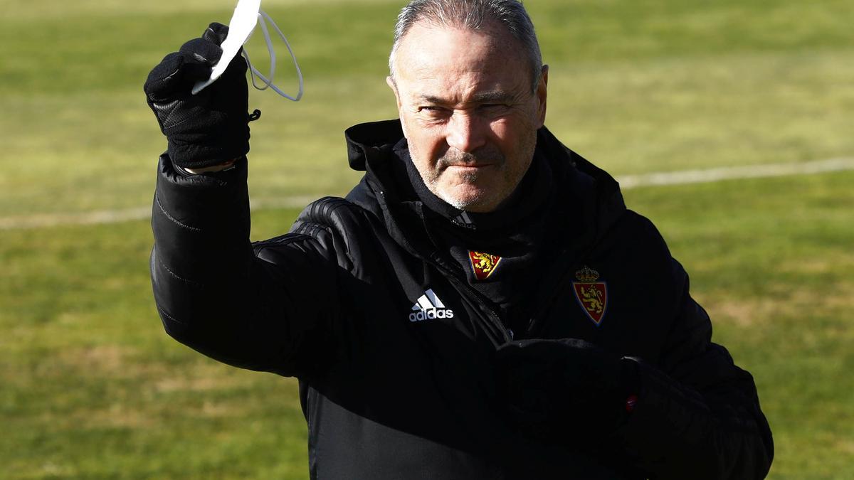 Juan Ignacio Martínez, durante un entrenamiento del Real Zaragoza en la Ciudad Deportiva.