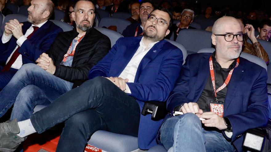 Zapico insta al Principado y al Gobierno a &quot;blindar la industria&quot;