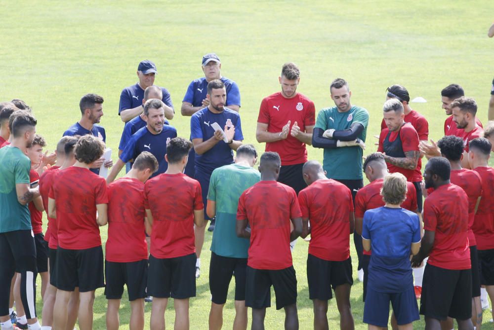 Entrenament de portes obertes del Girona FC a l'Escala