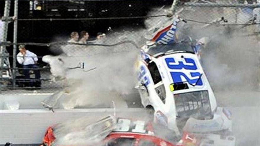 Al menos 28 heridos durante una carrera de Nascar en EEUU