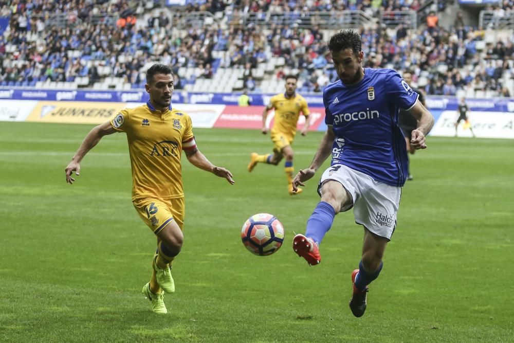 El partido entre el Real Oviedo y el Alcorcón, en imágenes